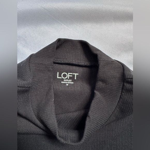 LOFT Women’s Black Mock Neck Perfect Ribbed Tank Top NWOT - Picture 5 of 5